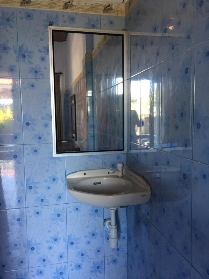 Wahyu Homestay 1 Nusa Lembongan  Bagian luar foto